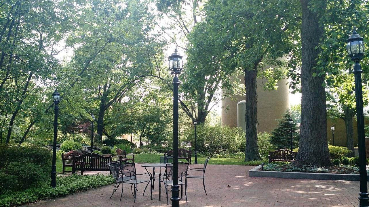 Photo of garden at University of Kentucky President's house